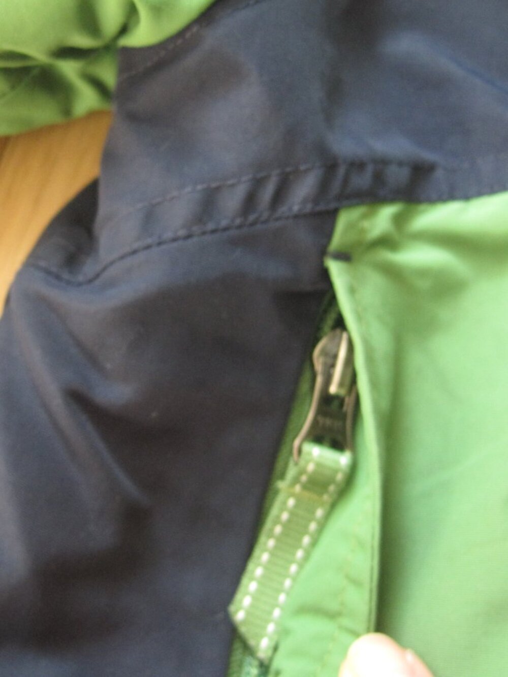 Lands’ End Toddler's Hooded Winter Jacket Size 4T Green Navy Fleeced - Picture 4 of 10